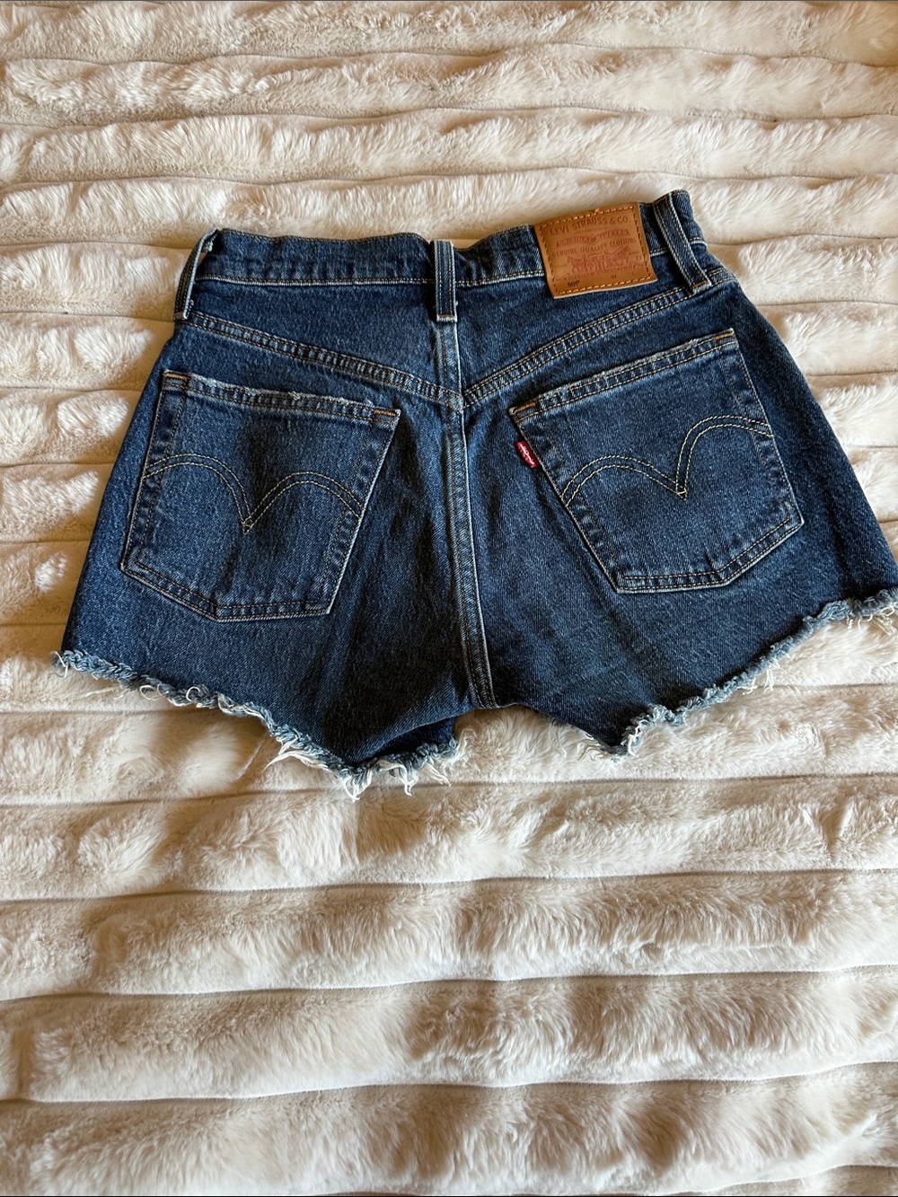 Levi's Dark Blue Denim Frayed Hem High-Rise Shorts NWOT